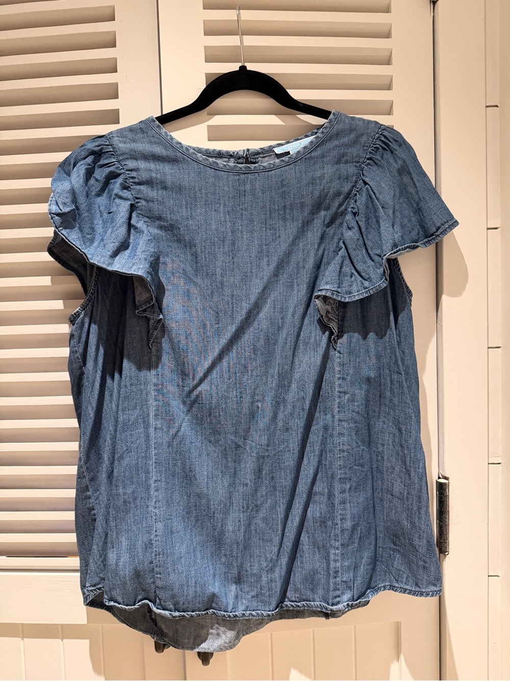Draper James Denim flutter Sleeve Women’s Top - Blue